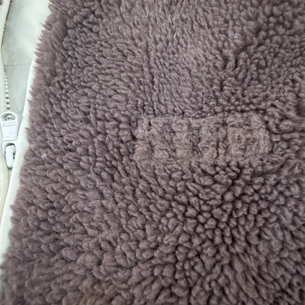 Kith Sherpa Vest Men's Hoodie Colorblock, Zip closure, Pockets, Lined Size Large - Picture 3 of 14